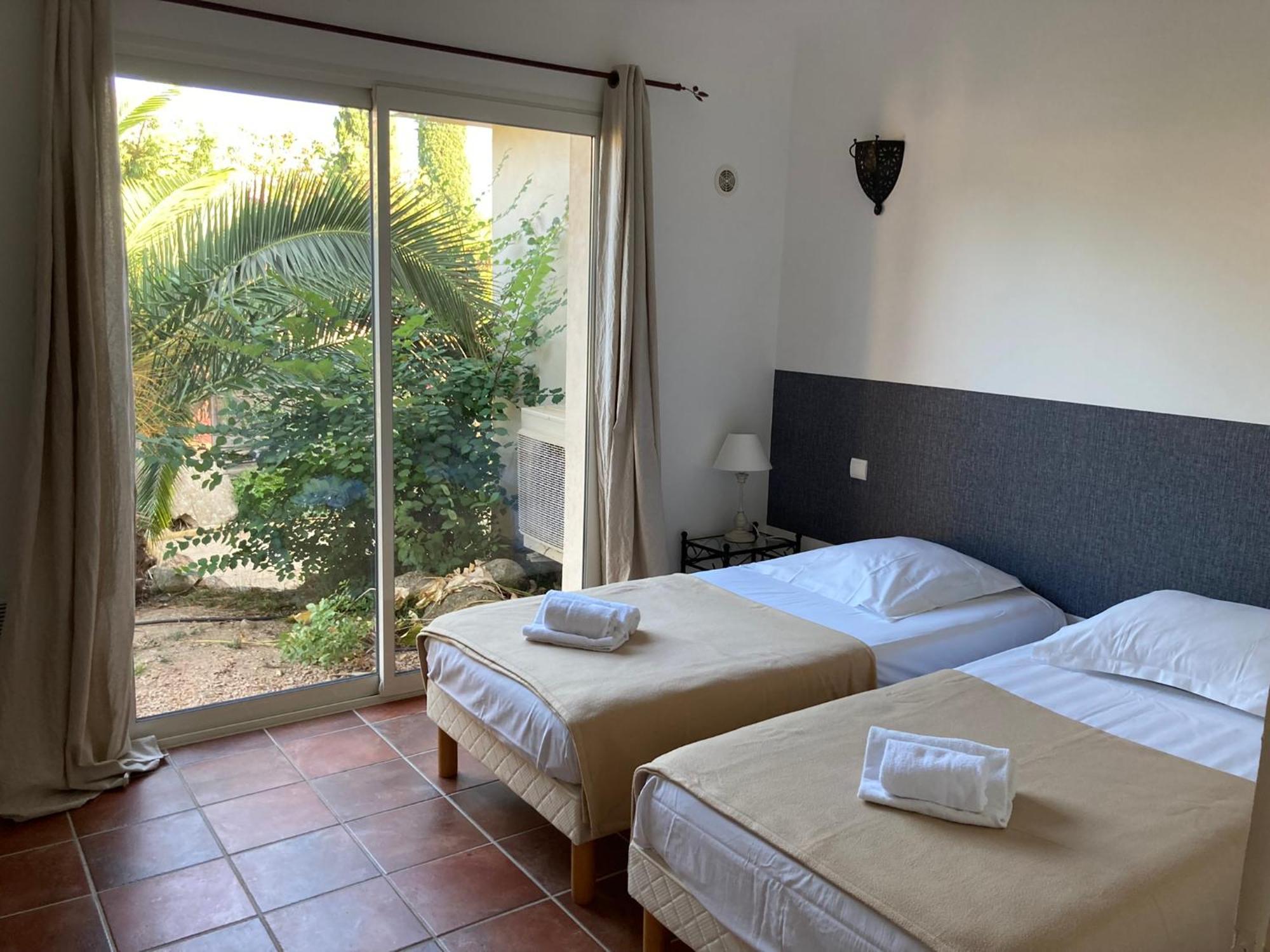 Villas Cala Corsa - 3 Et 4 Chambres - Cala Rossa Porto-Vecchio - Villas Entierement Climatisees Avec Piscine Chauffee Partagee Et Piscines Privees - Internet Gratuit Экстерьер фото